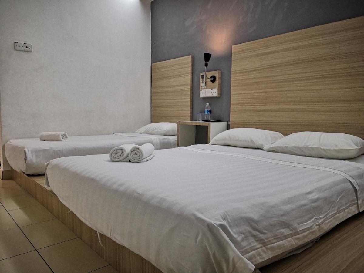 Dragon Door Hotel Sitiawan Exterior foto